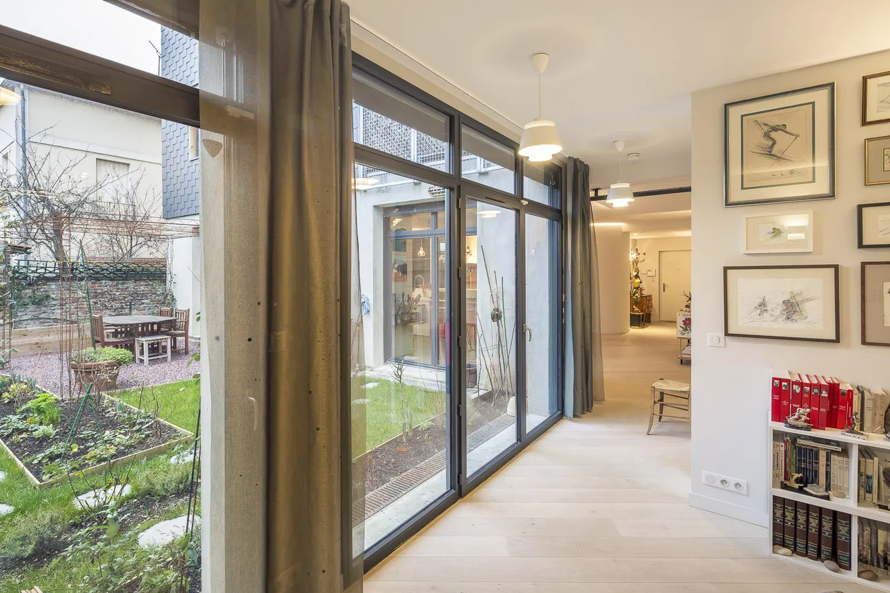 Séjour ouvert sur le jardin